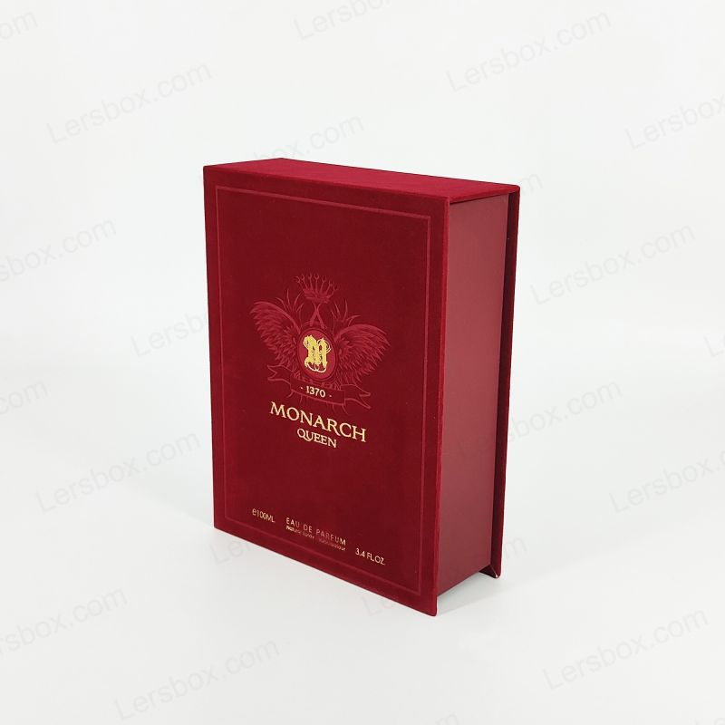 High-end tuhá parfumová skrinka s detailmi zlatej fólie a Eva vložte vankúš HP010