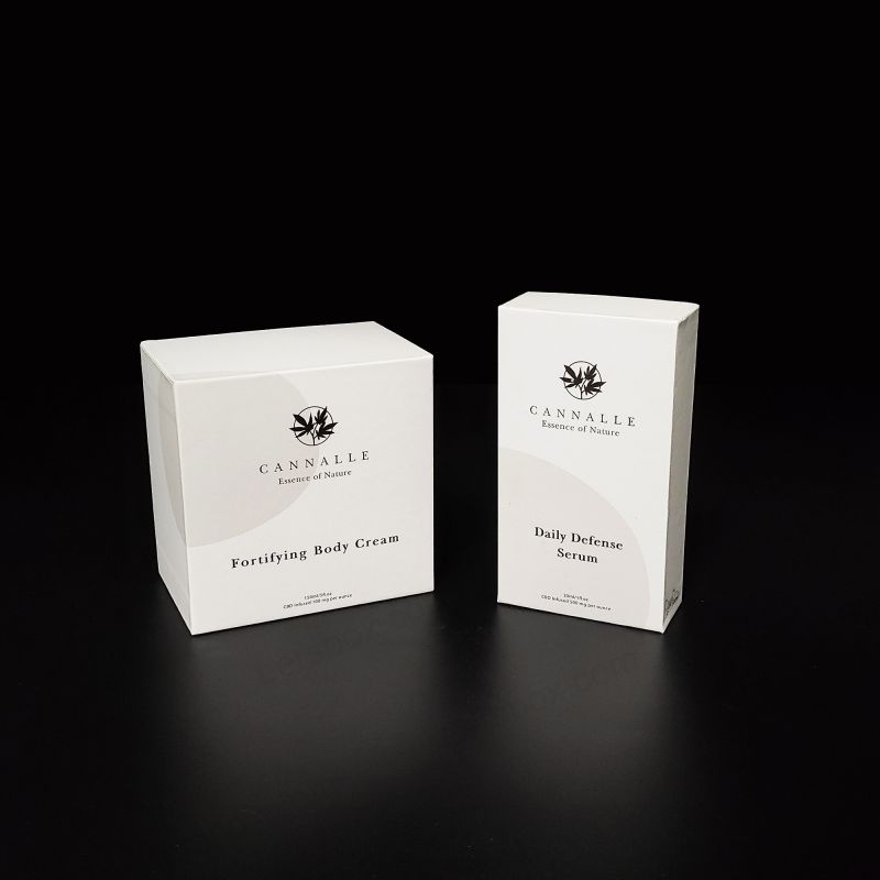 Logo zlatej fólii pevné parfumové darčekové boxy s podnosom Eva Foam a Premium Finish HP017
